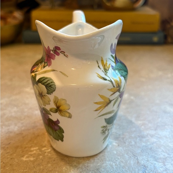 P.S. Fine Bine China Floral Ceramic Pitcher, made in England - Picture 6 of 8